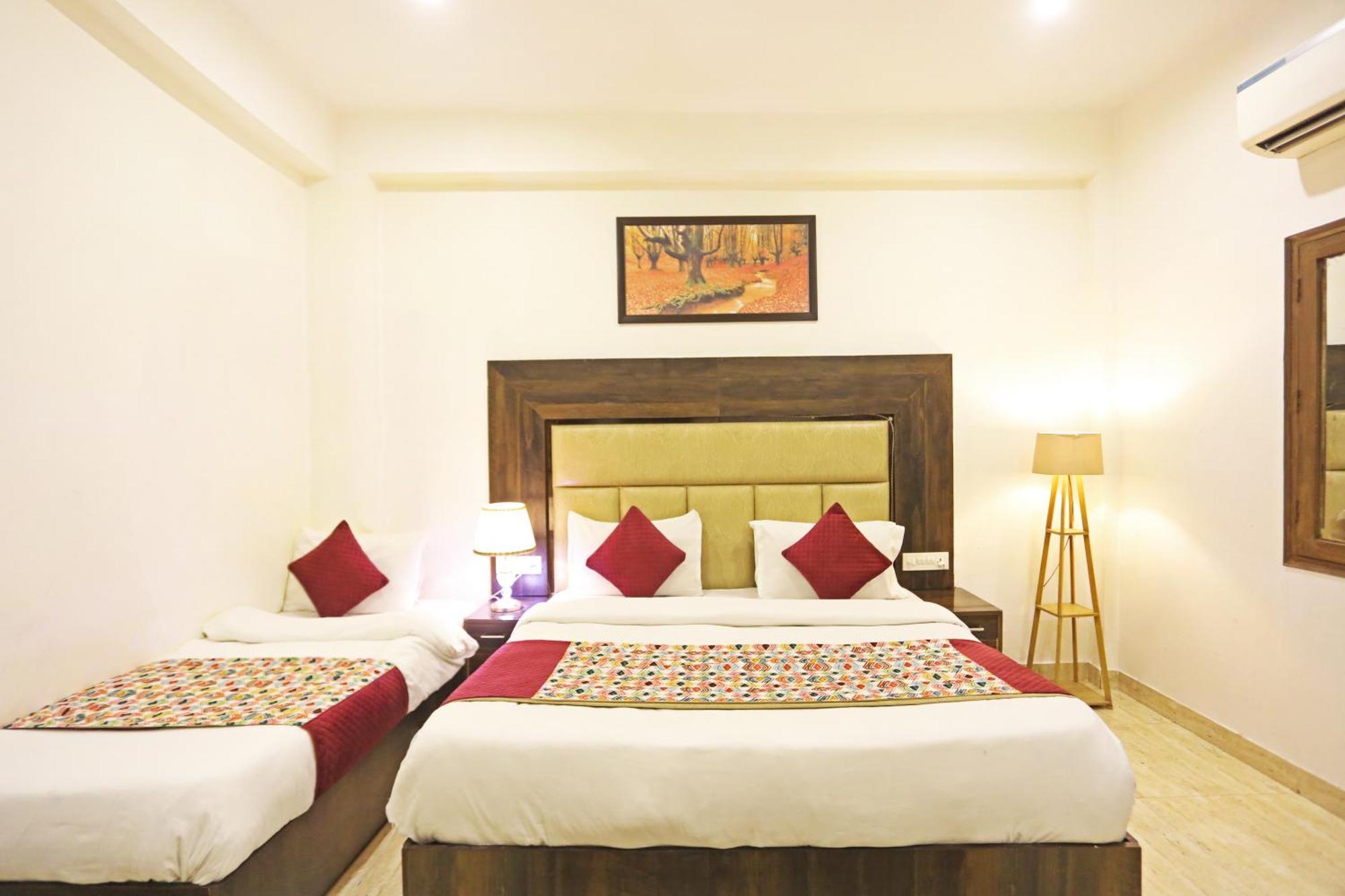 Airport Hotel Kiara - New Delhi Airport Exterior foto